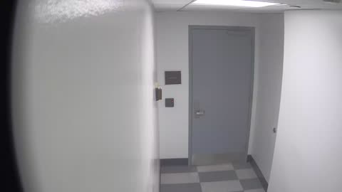 6141RHOBG1G101DStairwayLobbyEntry_2021-01-06_03h20min02s190ms.mp4