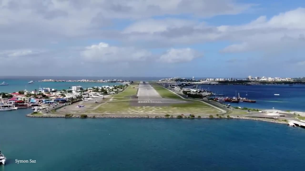15 DANGEROUS Plane Takeoffs and Landings