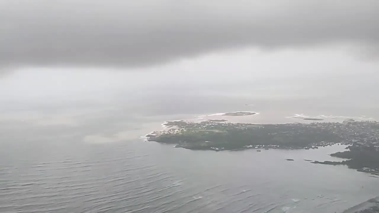 Takeoff at Chhatrapati Shivaji Maharaj International Airport, Mumbai (T2)