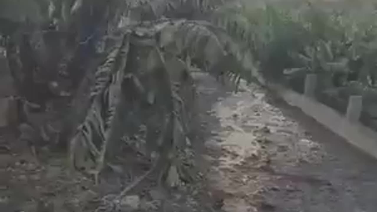 Israel attacked the main pipeline that carries water from the Litani River to