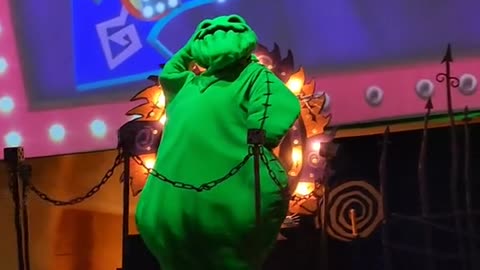 OOGIE BOOGIEIS A WHOLE VIBE