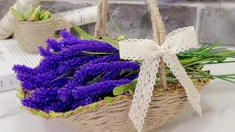The flower basket made by hand is very creative