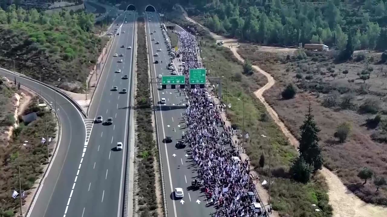 Thousands march for release of Hamas hostages