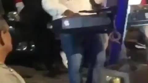 Olha a merda que o Músico fez!!!!