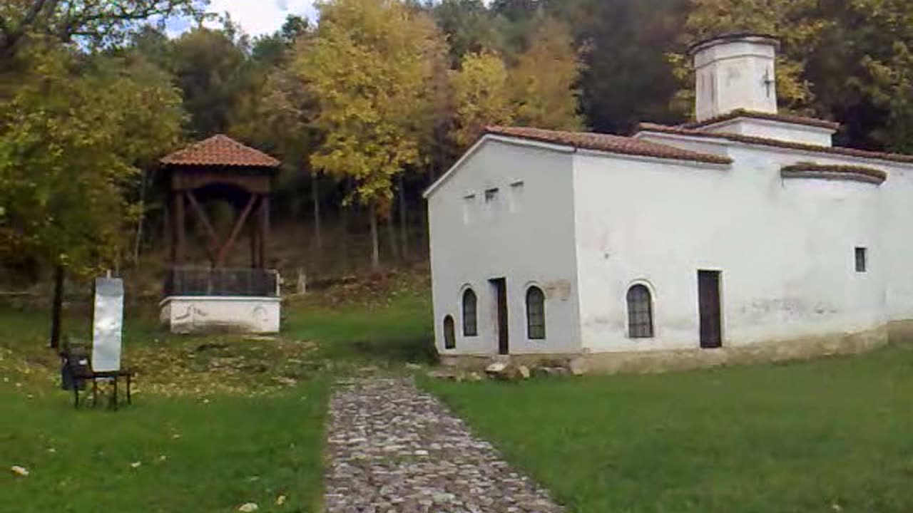 MANASTIR U SLAVU PEDESETNICE- silazak DUHA SVETOGA na Apostole-MONASTERY SAINT