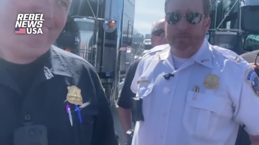 The US Trucker Convoy Stopped by Police "Ready to Arrest Them"