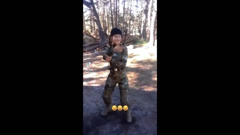 A perfectly normal Ukrainian female soldier doing propaganda in Tik Tok.