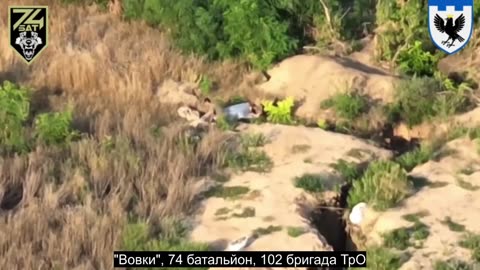 Watching Russians Setting Up a Machine Gun Nest