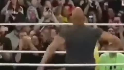 DWAYNE JOHNSON (THE ROCK) AND ROMAN REIGNS FRIENDSHIP WWE MASS FULL