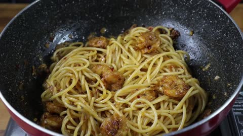 Spicy Butter Garlic Shrimp Pasta Recipe | Prawn Pasta