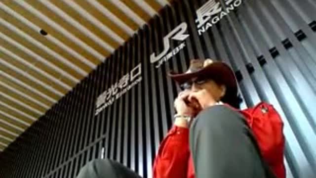 長野市長野駅前ライブ。ともぞう