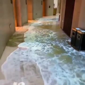 An interesting hotel in Singapore with 3D flooring 😃