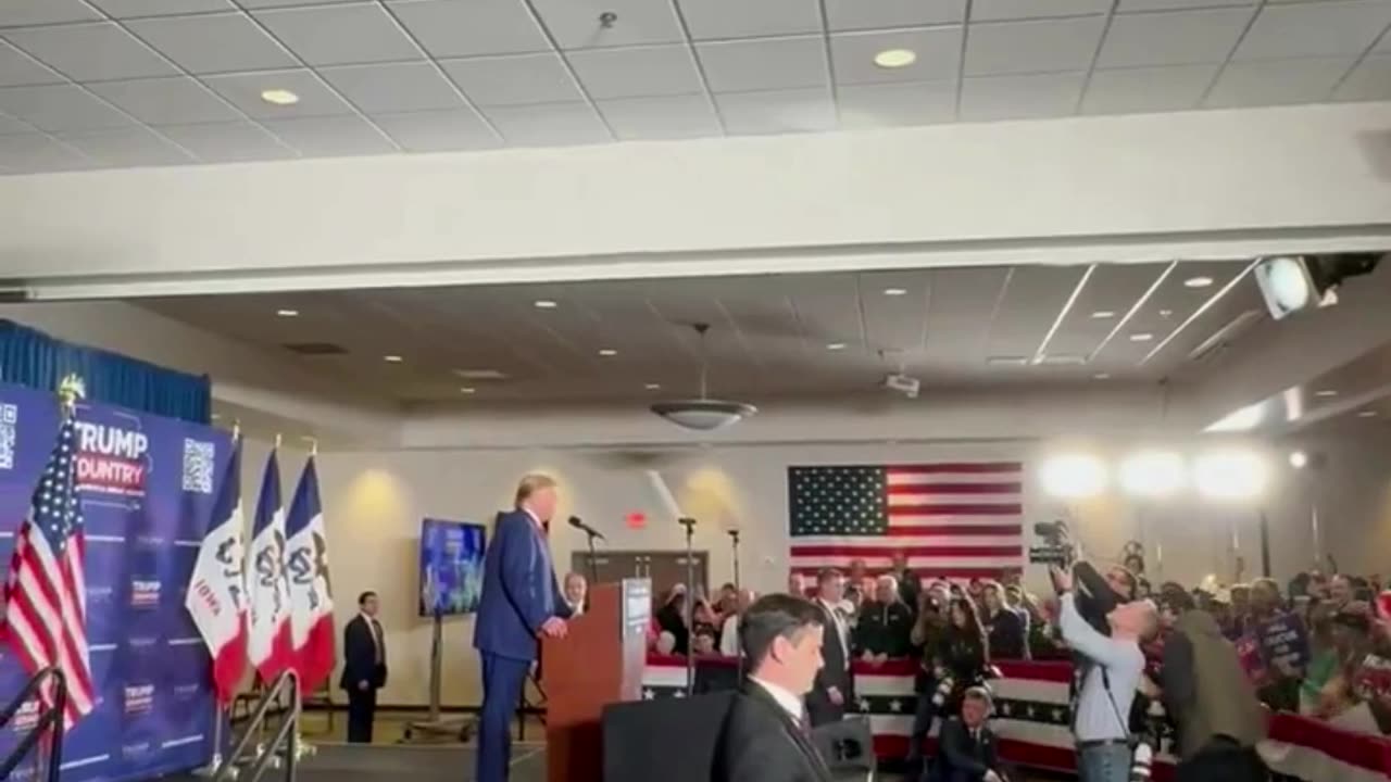 Trump takes the stage in Sioux Center, Iowa ahead of the 2024 Caucuses!