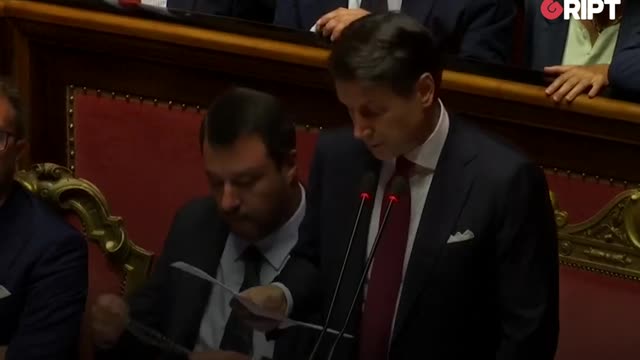 DEFIANT: Matteo Salvini Kisses Rosary Despite Criticism From Italian PM