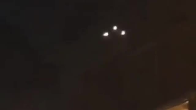 UFO’s CHARIOTS OF GOD ANGELS HOVERING APPEARING & REAPPEARING 🕎Psalms 68:17 “The chariots of God”
