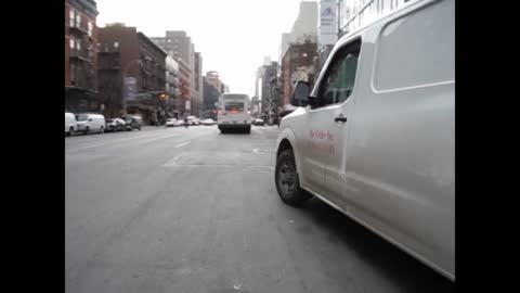 2020 0107 1253 pm white van trying to cause an accident and NYPD 3502 to be the first at the scene