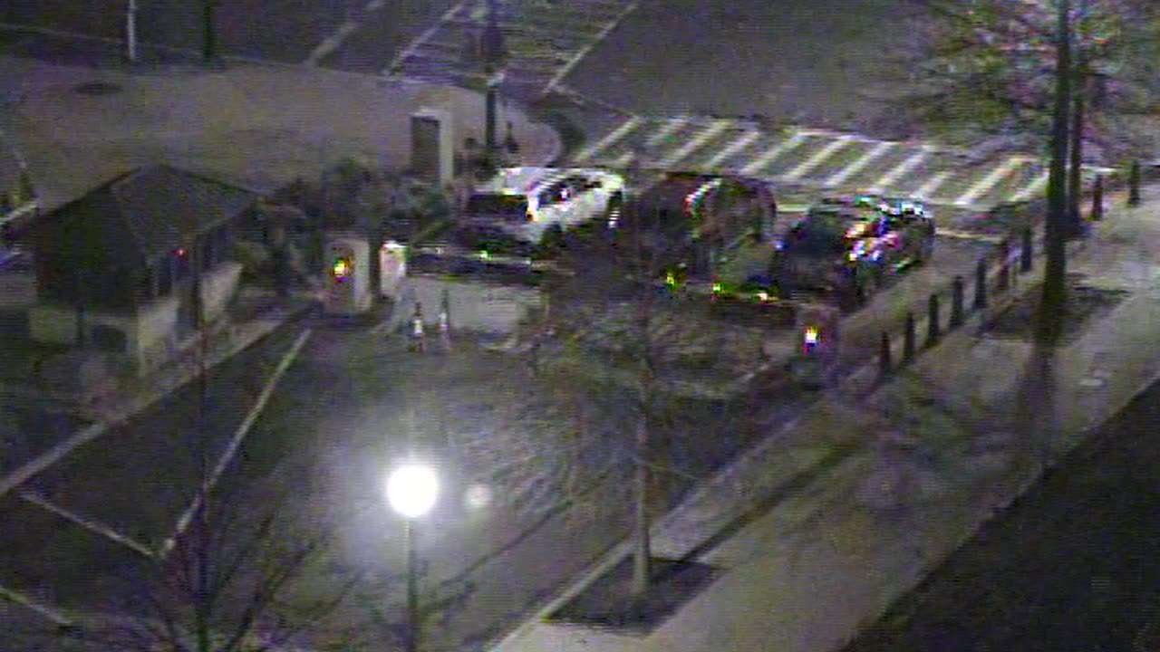 3109RHOBRFSouthwestRoofCourtyardTIMP_2021-01-06_04h40min55s270ms.mp4