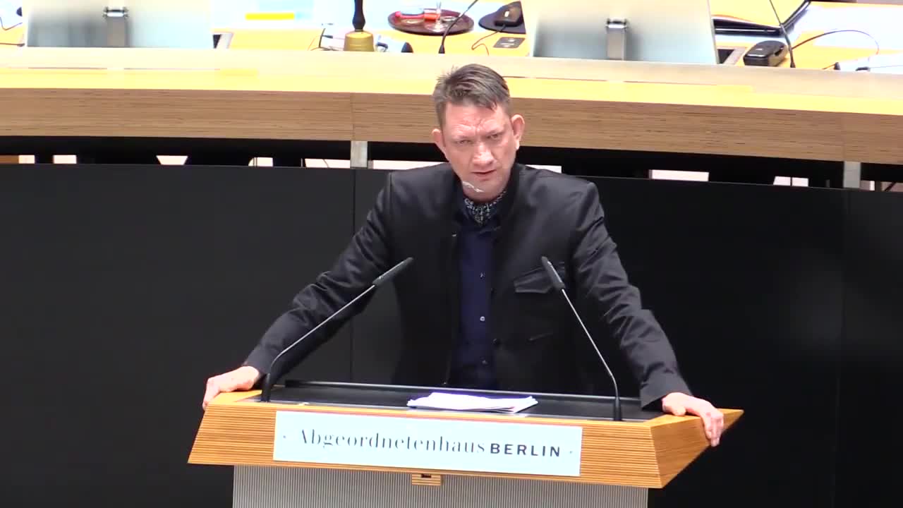 Der Linksextremismus aus der Mitte der Gesellschaft, Ronald Gläser