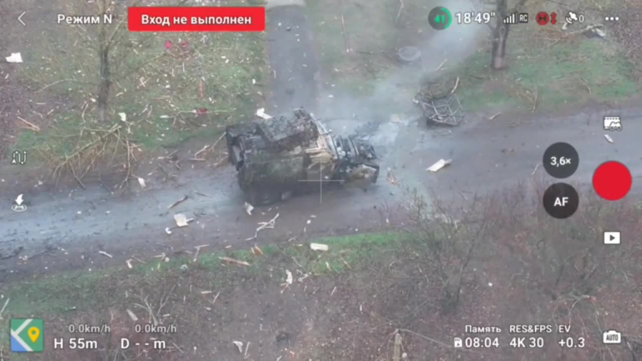 The AFU on an APC tried to attack our positions in Razdolnoye. 1