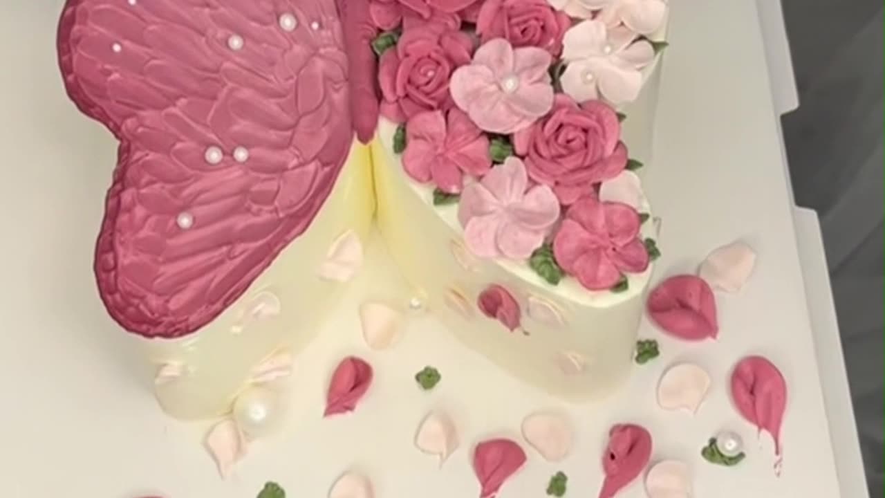 🎂Christmas Cake | Butterfly Cake 🦋