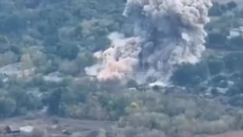 ✈️💣 Ukrainian airstrike on Russian position!