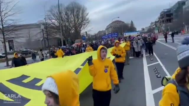 Movimento pró-vida, na Marcha contra o aborto. Continuamos na missão pela vida!