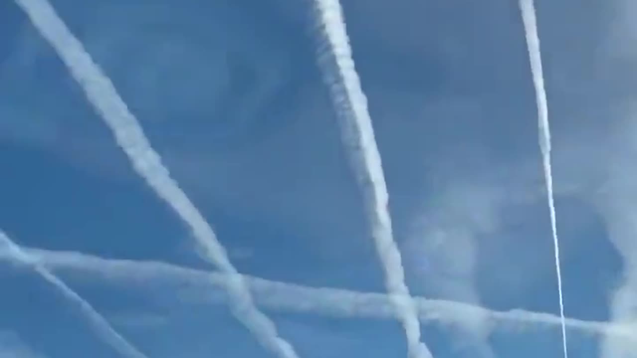 Les chemtrails