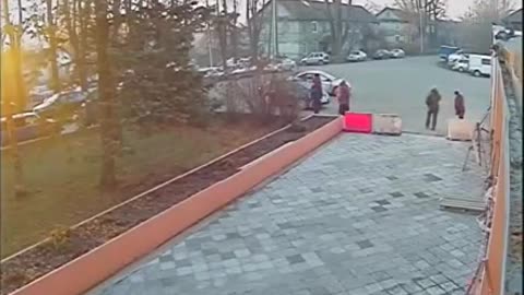 How to steal a sausage and not get caught!
