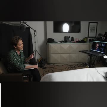 Kari lake manhandled the media