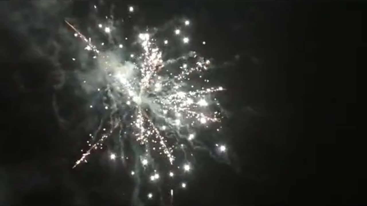 Fire work 😲 costly fireworks 🎇🎆