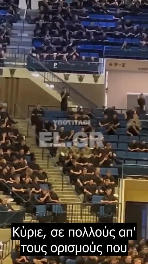 Δόκιμος αξιωματικός αποκαλύπτει πως είναι ανεμβολίαστος