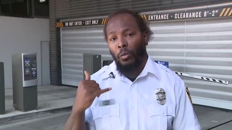 Went Left Quick Texas Security Guard Quits His Job Live On Air