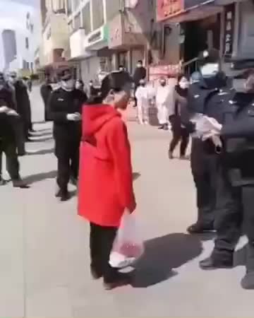 Chinese Police Violently Arrests Woman Without Mask