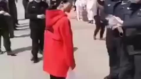 Chinese Police Violently Arrests Woman Without Mask