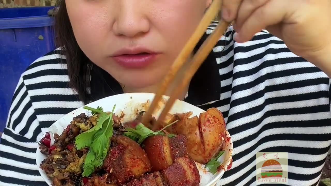 Braised Pork Rice with Sichuan Peasant Rice, 1 Pot of Hot and Sour Sauerkraut