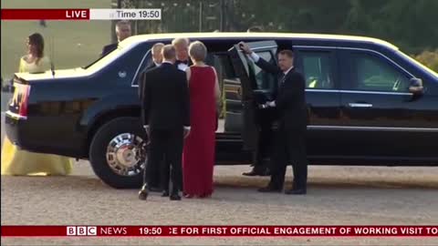 Trump “Arrives ”at Boris Johnson's Wedding