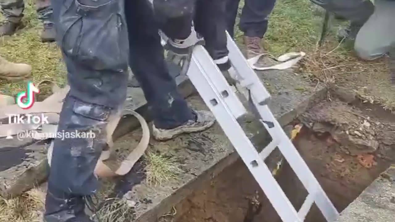 Old world structure discovered underground, again.. Evidence of a reset..