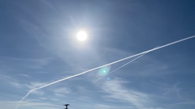 Chem trails 1