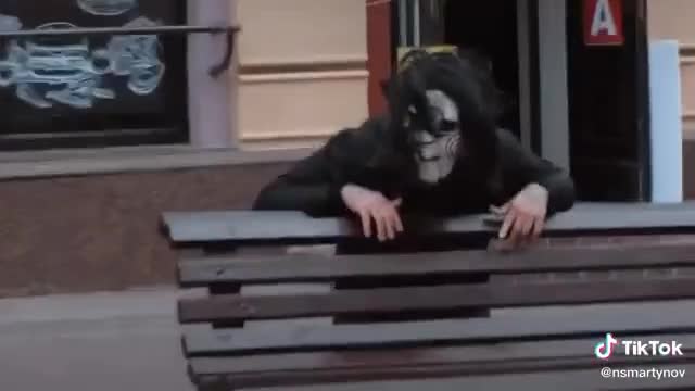 До слёз