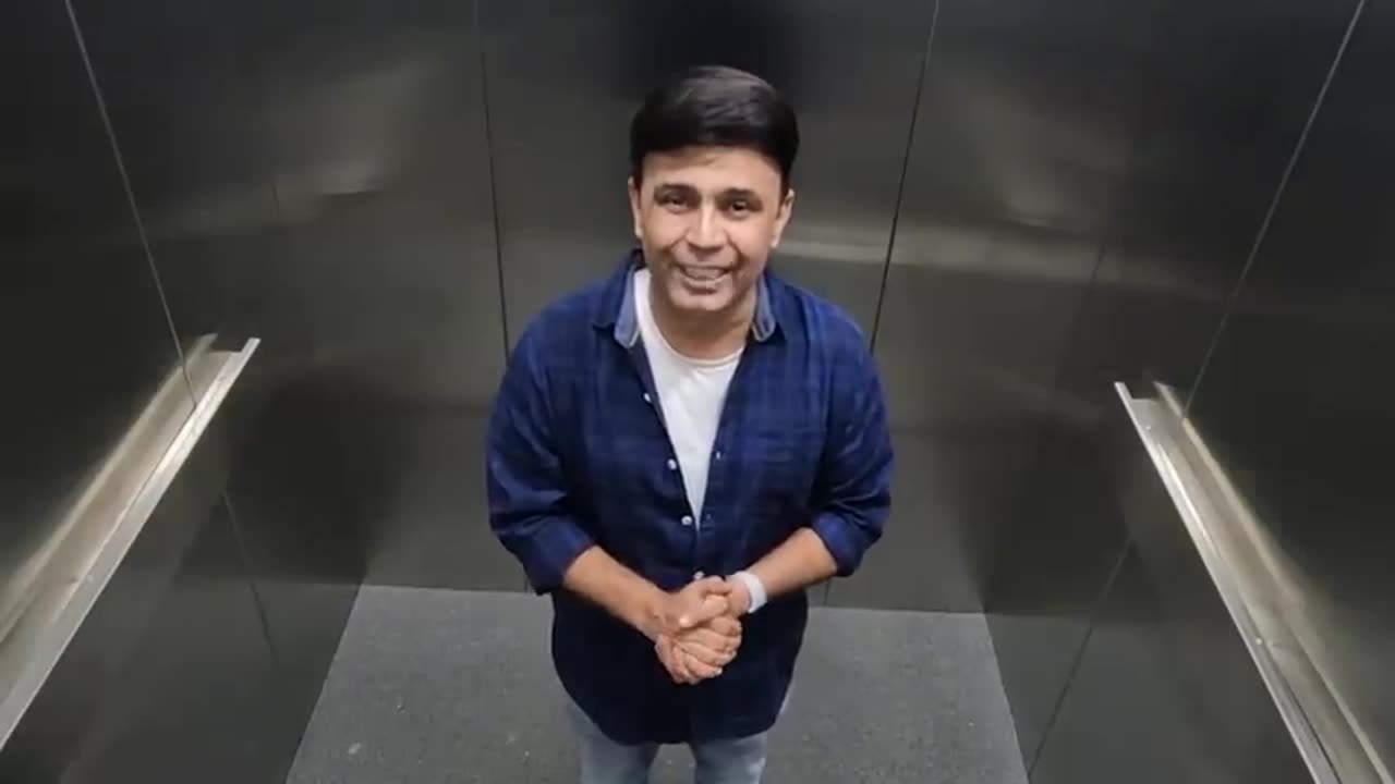 Lift prank- body building prank