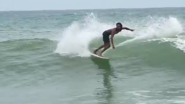 Surfing srilanka