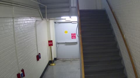 3872FHOB01Stair8_2021-01-06_16h55min10s257ms.mp4