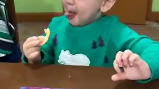 Loves Lemons...😬😅