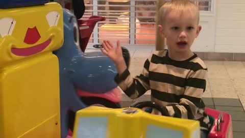 2019.11.02 Kids on the Carousel