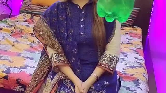 Ary Bhai o Bryani bant rhi h.Funny video of cute girl