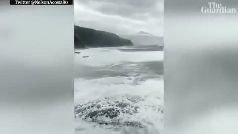 Giant waves in Tenerife destroy seafront balconies