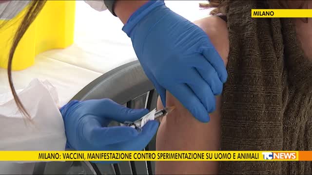 Milano: vaccini, manifestazione contro sperimentazione su uomo e animali