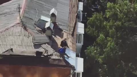 Incredible work on the roof without insurance