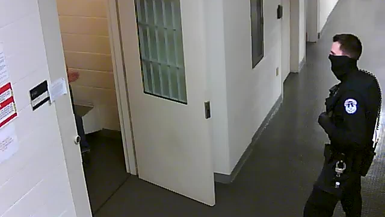 1665HQOB02PrisonerProcessingCell_2021-01-06_21h40min01s843ms.mp4