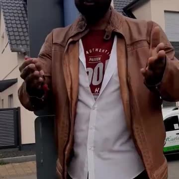 Ein Rechtsradikaler!!!! (aber ein sympathischer)😄👍